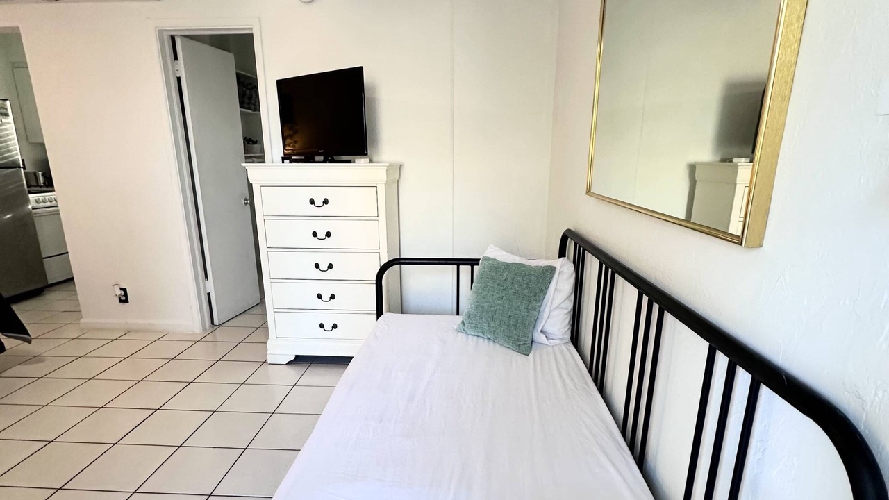 Photo of Bedroom in Hollywood South Central Beach