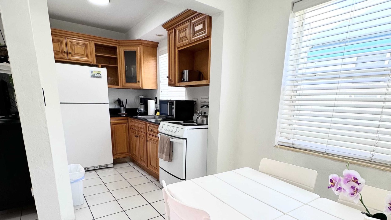 Photo of Kitchen in Hollywood South Central Beach