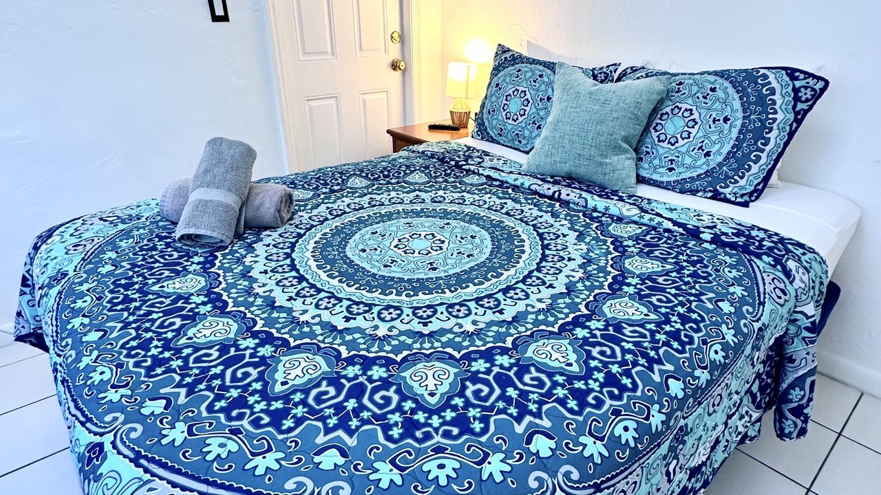 Photo of Bedroom in Hollywood South Central Beach
