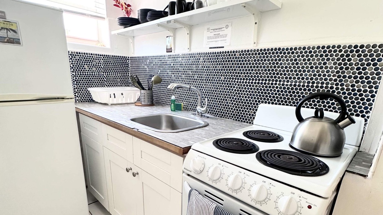 Photo of Kitchen in Hollywood South Central Beach