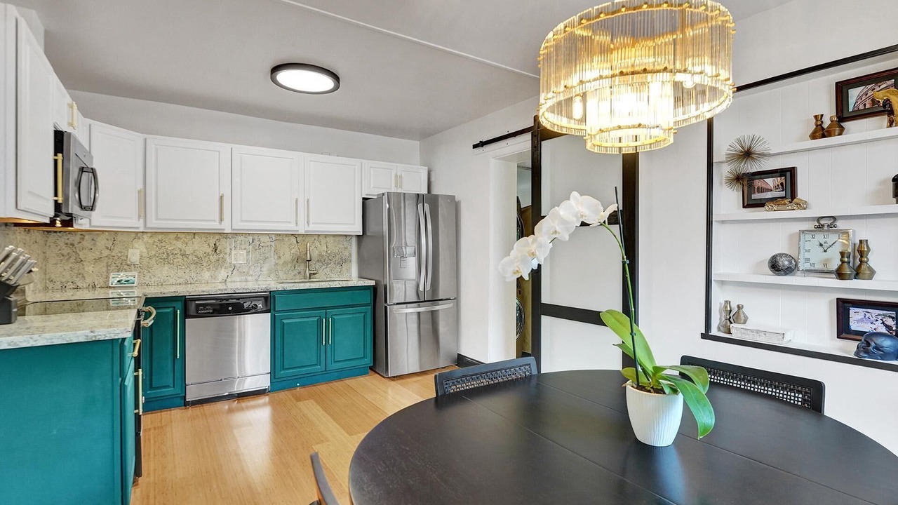Photo of Kitchen in South Middle River