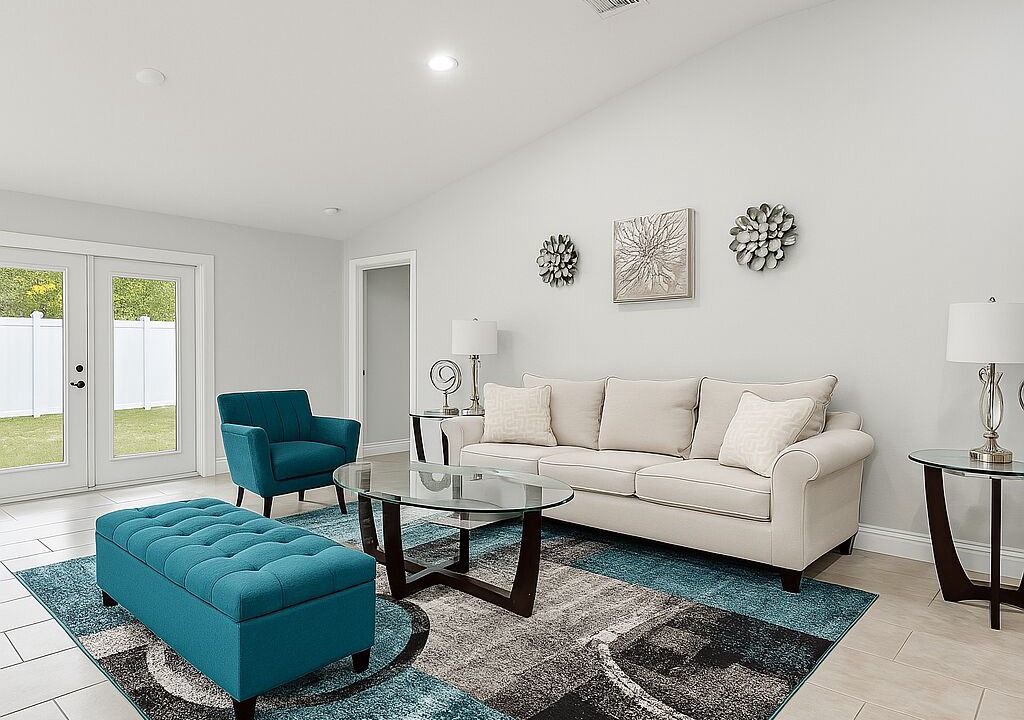 Photo of Livingroom in Seffner Community Alliance
