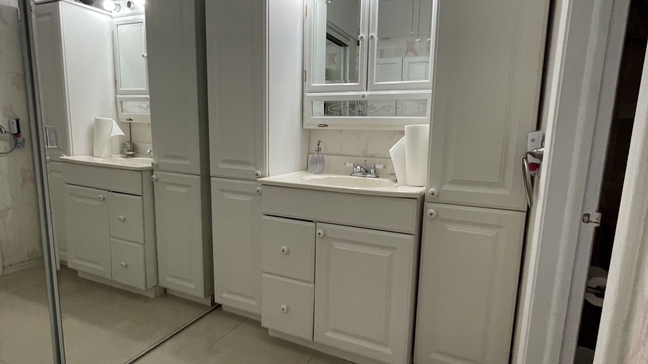 Photo of Bedroom in Lauderdale-by-the-Sea