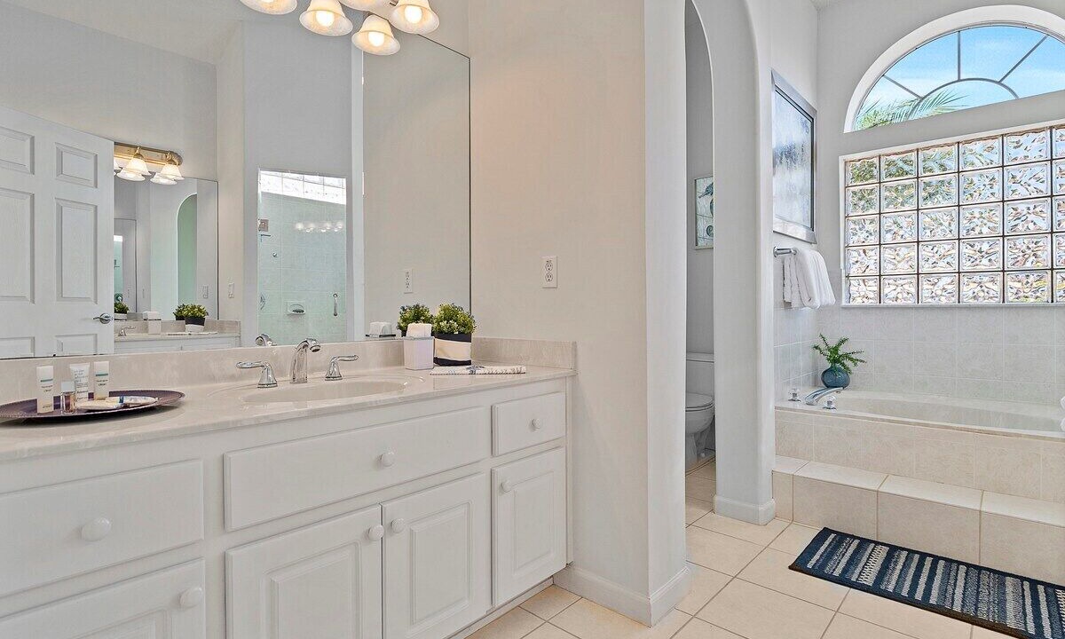 Photo of Bathroom in Palm Harbor