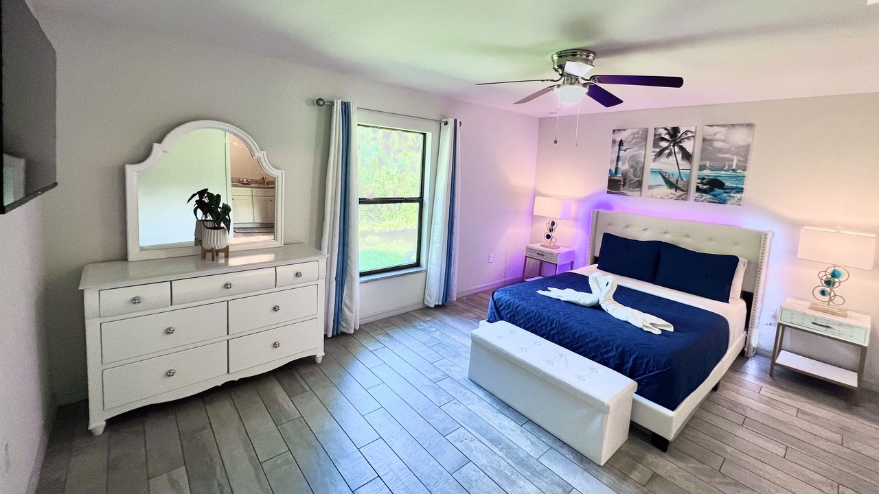 Photo of Bedroom in Lochmoor Waterway Estates