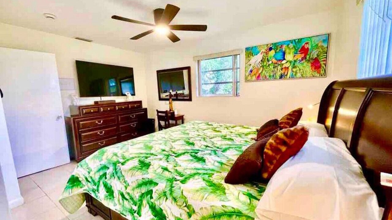 Photo of Bedroom in Sunset