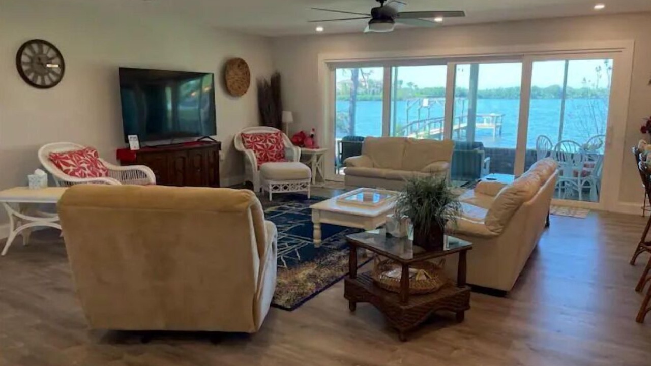 Photo of Livingroom in Fowlers