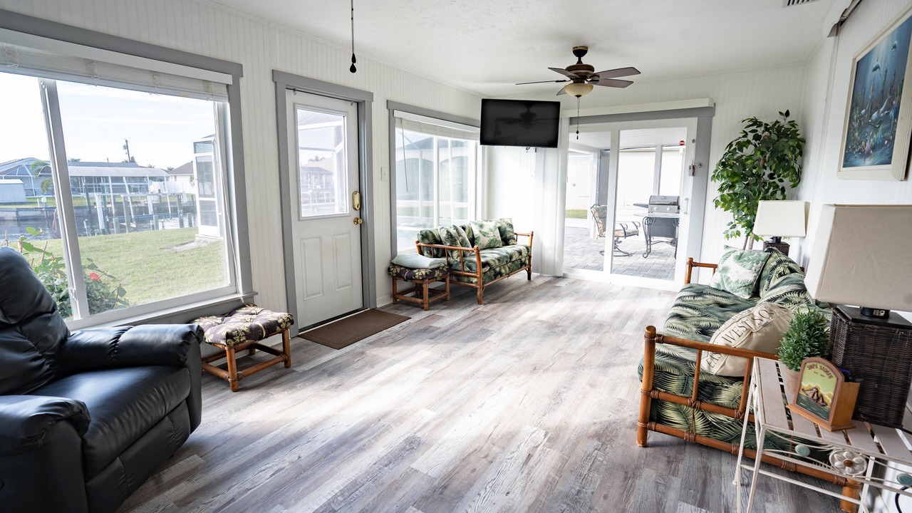 Photo of Livingroom in Gulf Cove