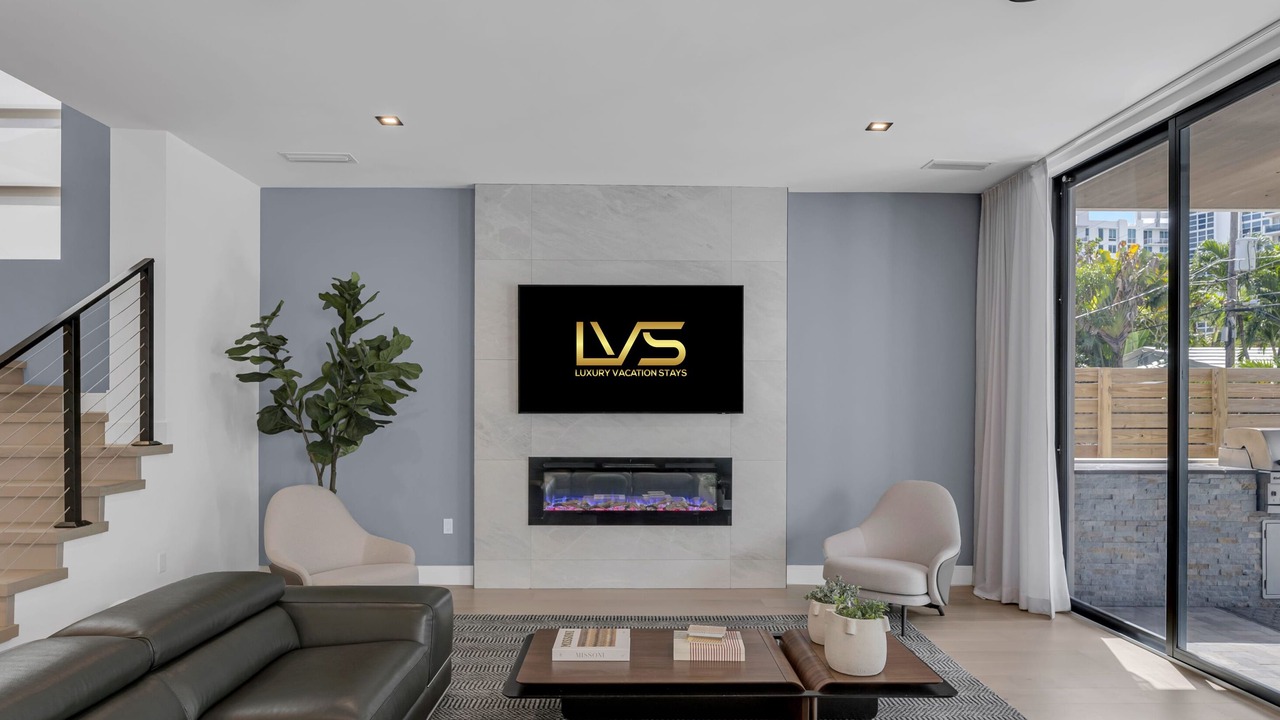 Photo of Livingroom in Lauderdale Beach