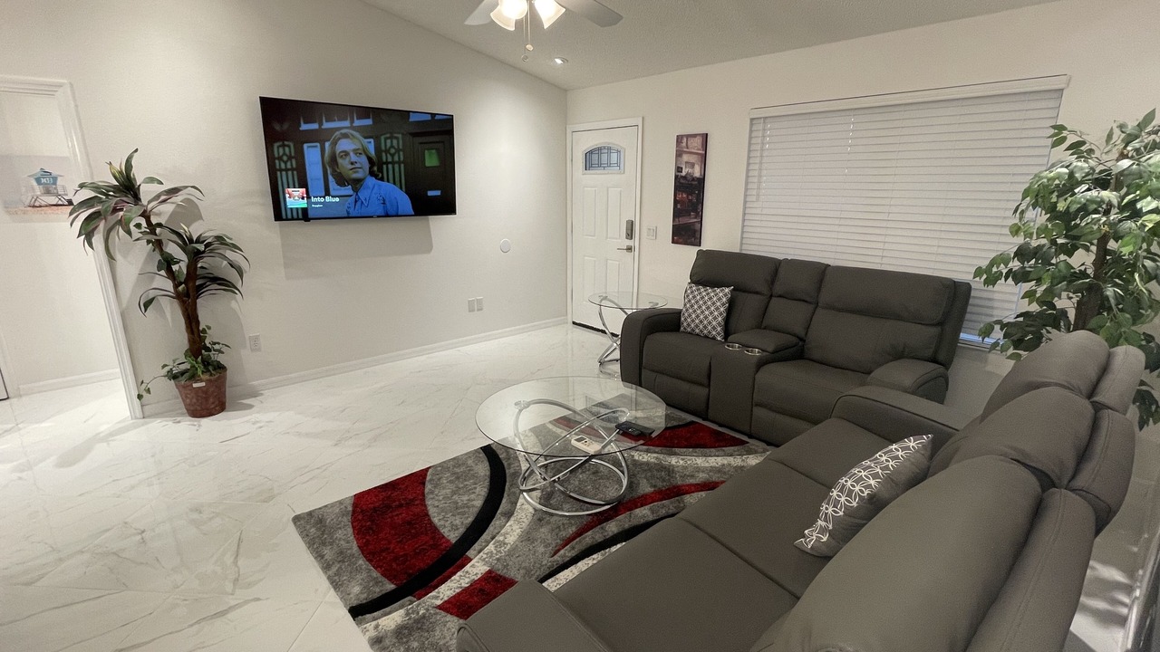 Photo of Livingroom in Duval