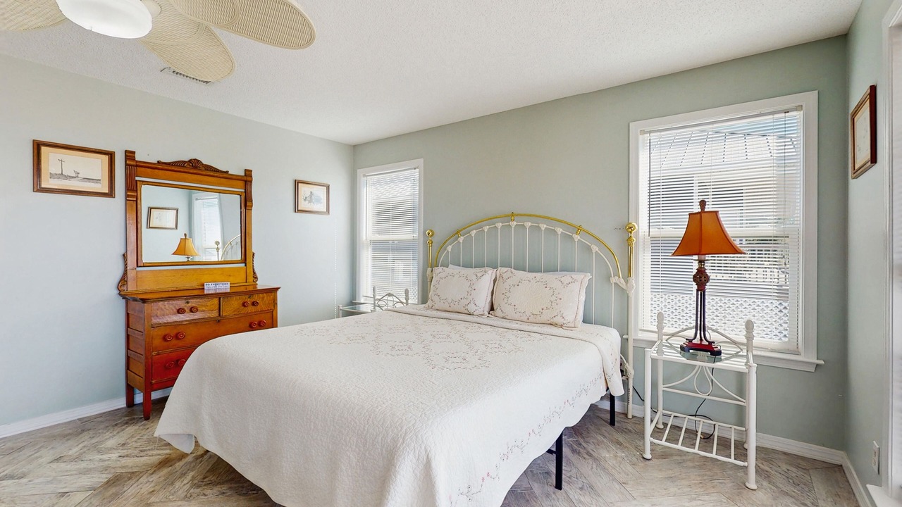 Photo of Bedroom in Audubon Place