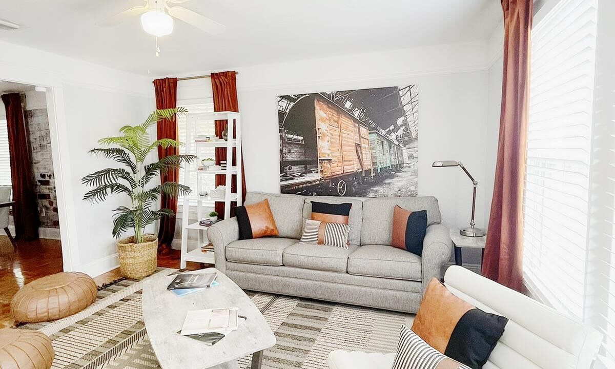 Photo of Livingroom in Virginia Park