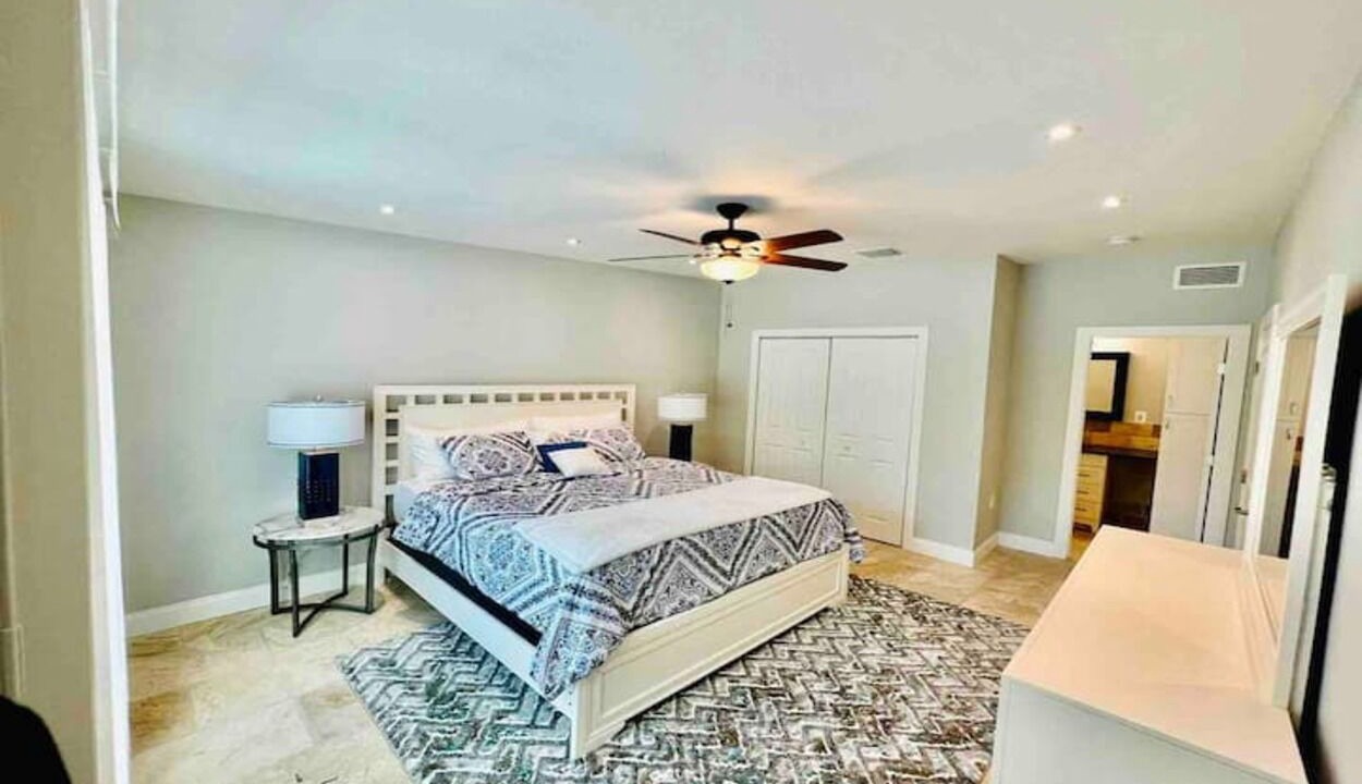 Photo of Bedroom in Bayou Oaks