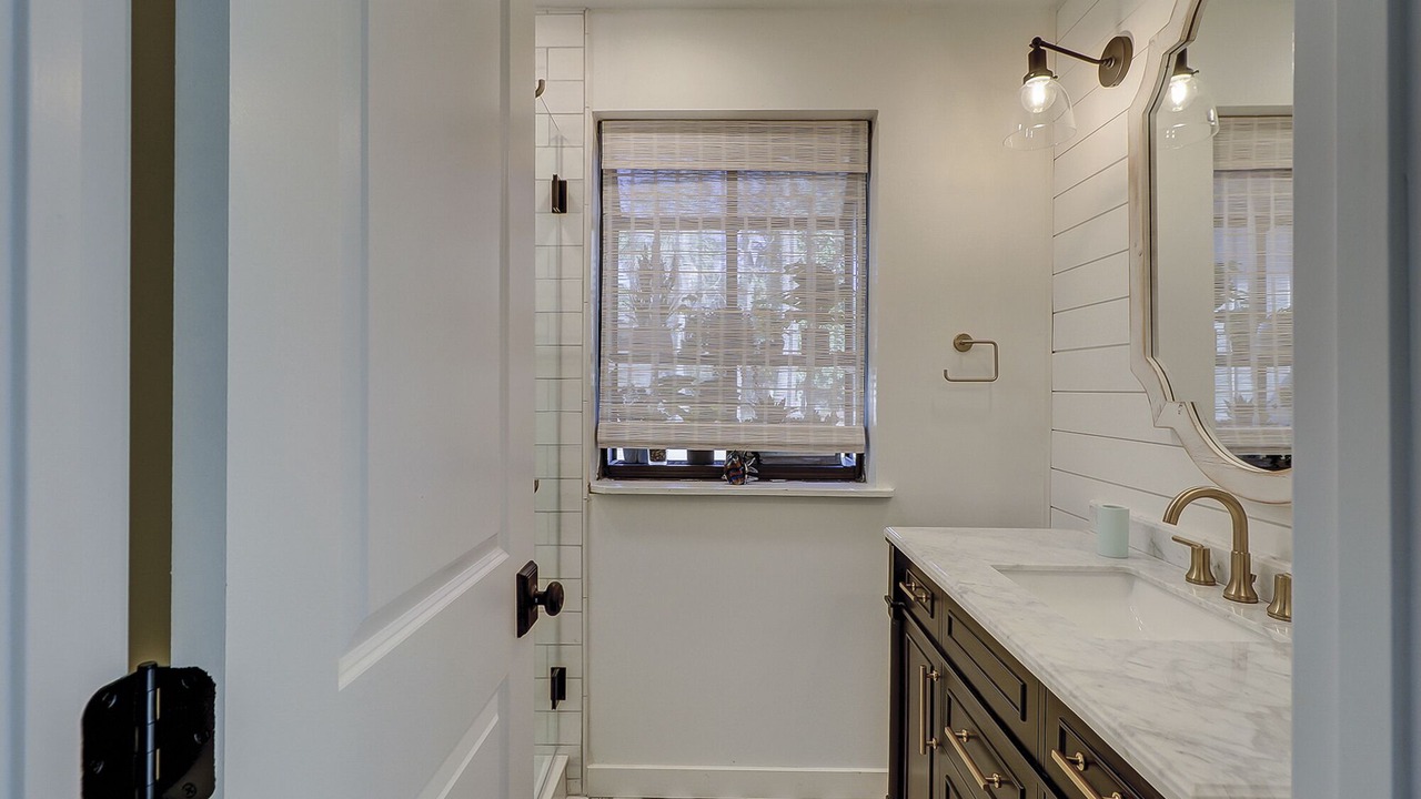 Photo of Bathroom in Lawton Woods