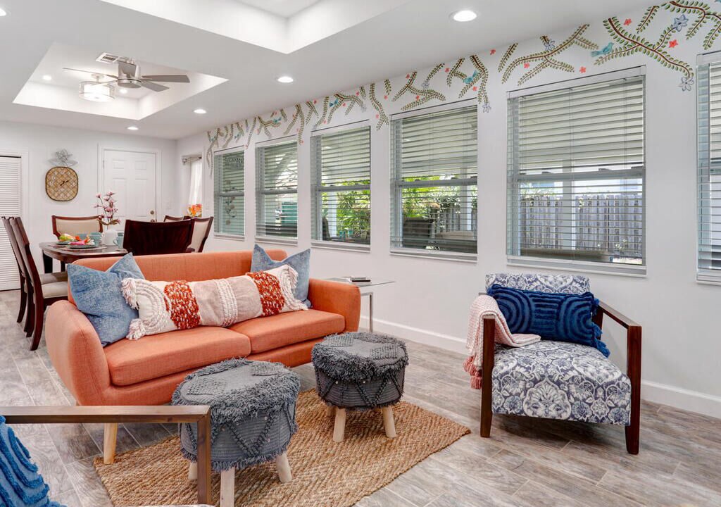 Photo of Livingroom in Lake Park