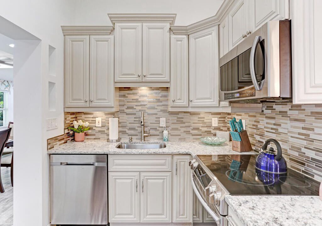 Photo of Kitchen in Lake Park