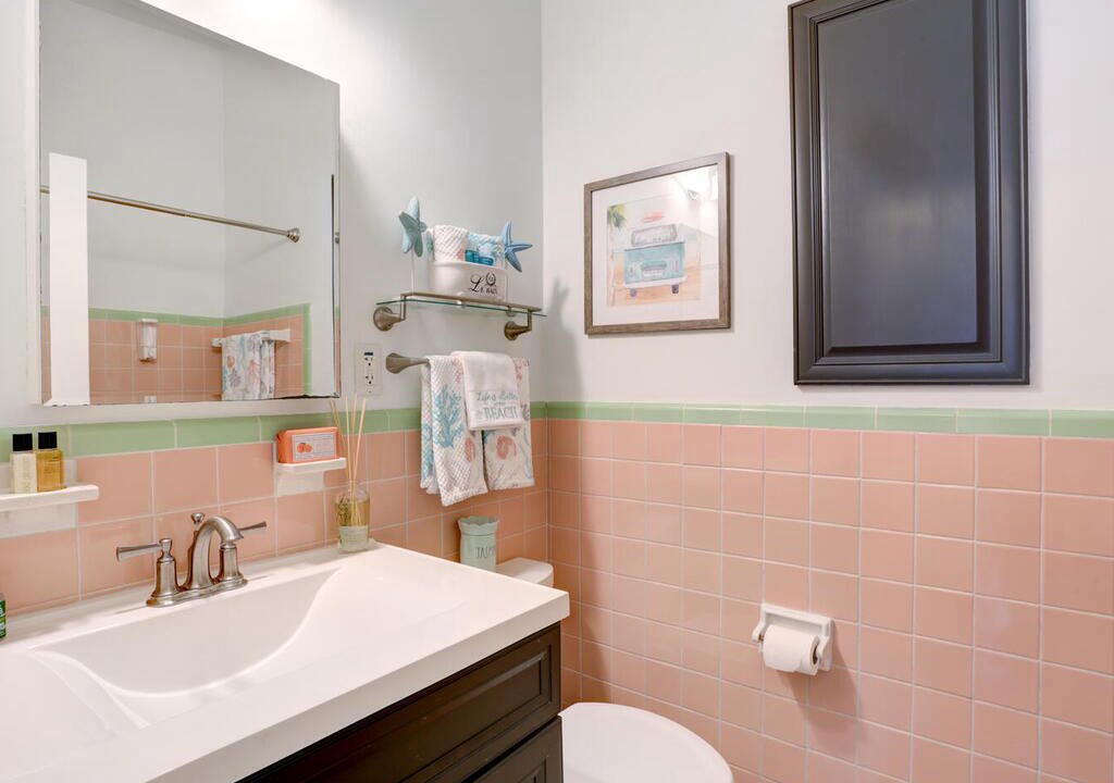 Photo of Bathroom in Lake Park