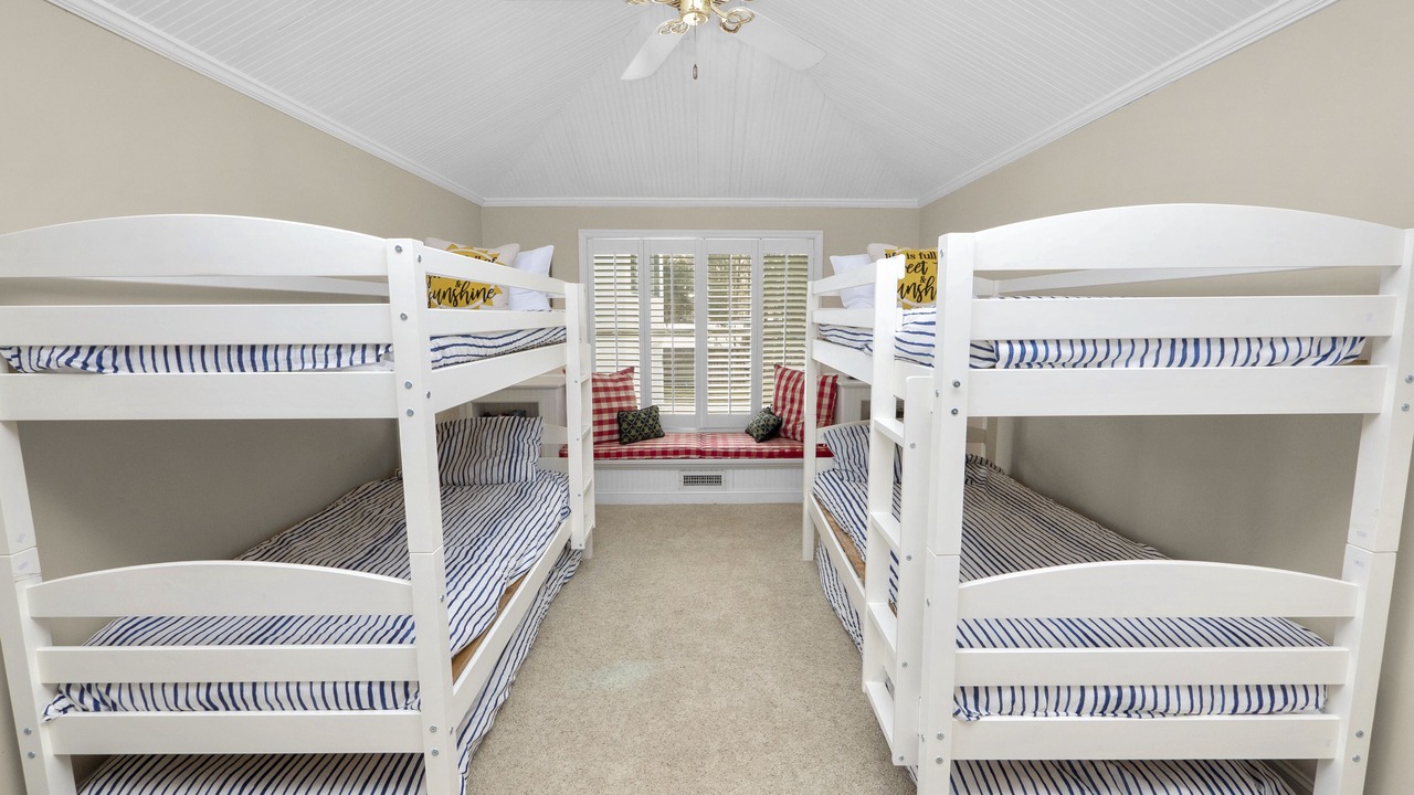 Photo of Bedroom in Dunnellon
