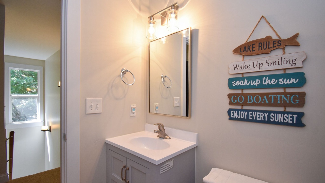 Photo of Bathroom in Dadeville