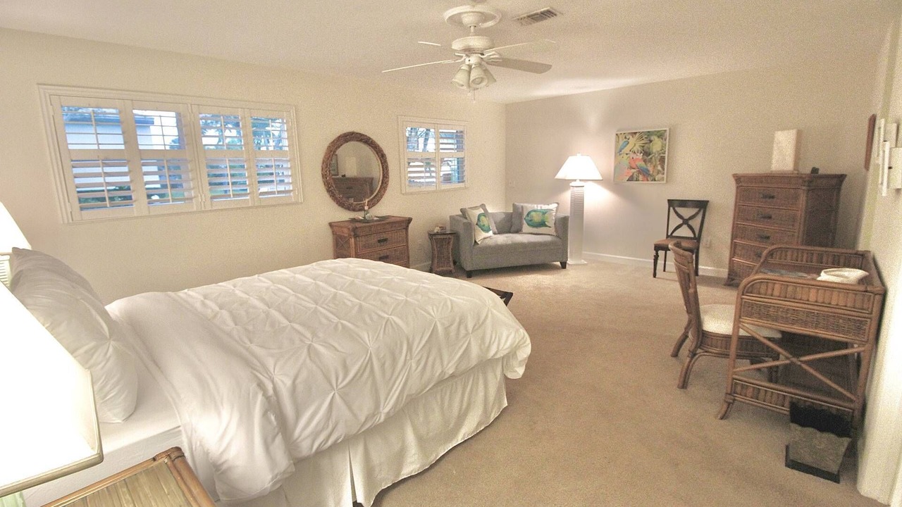 Photo of Bedroom in Stuart