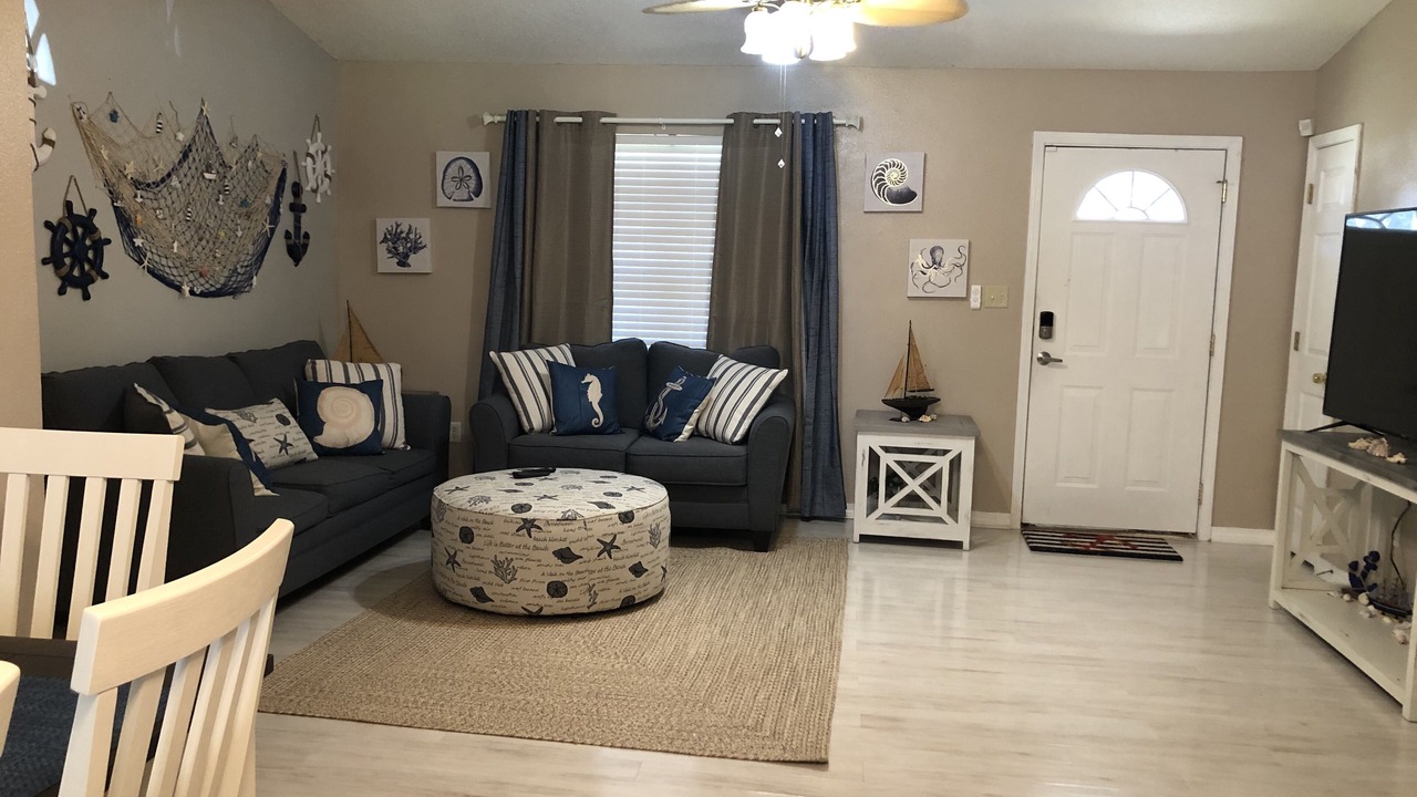 Photo of Livingroom in Florida Panhandle
