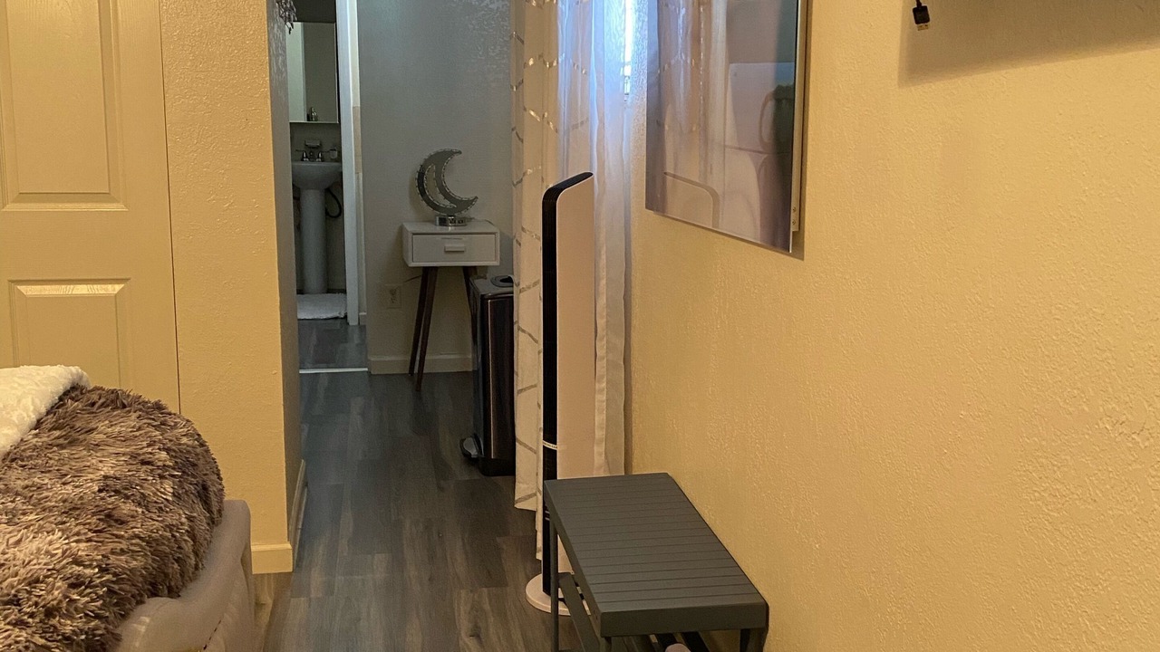 Photo of Bedroom in Olympia Heights