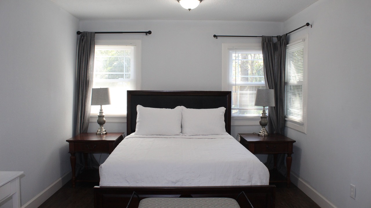 Photo of Bedroom in Murray Hill