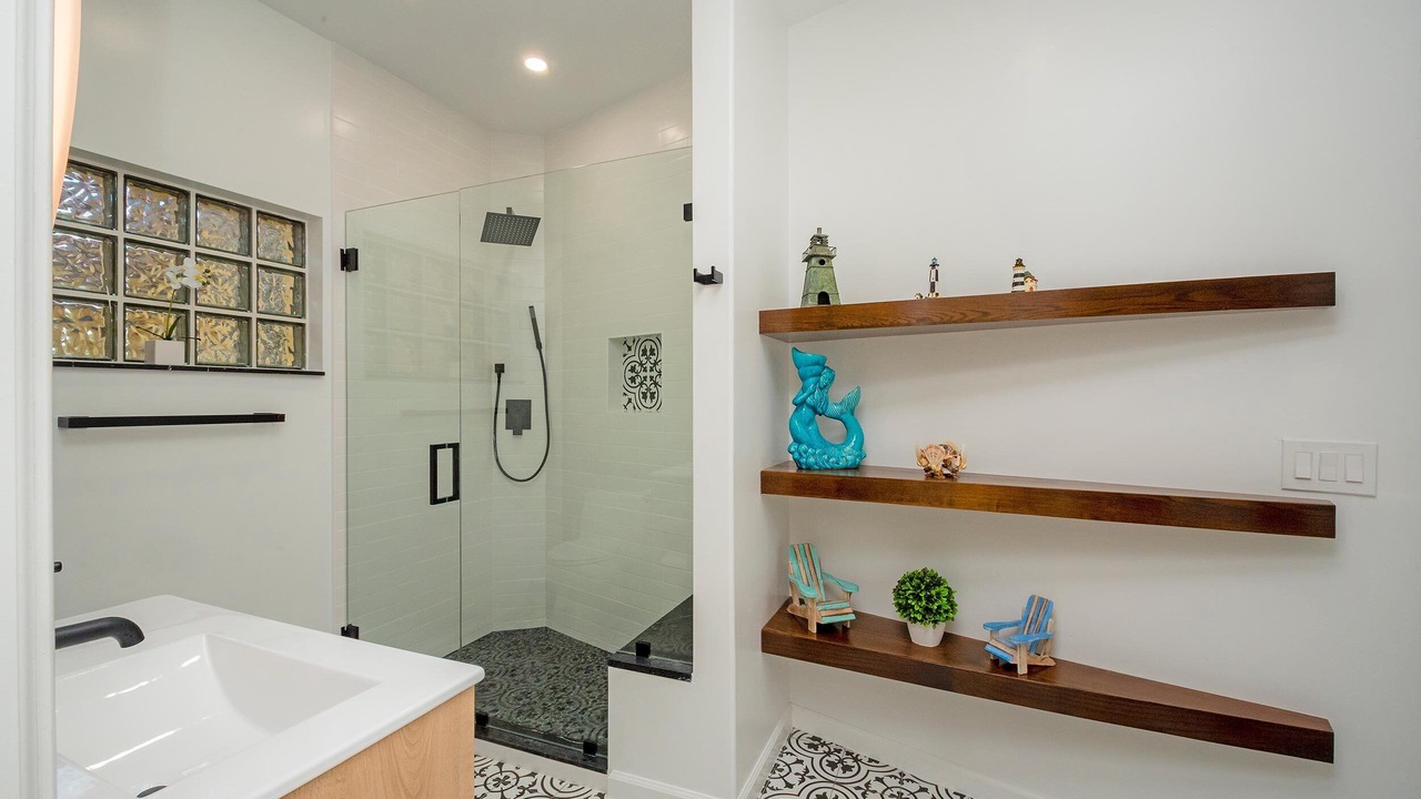Photo of Bathroom in Marathon