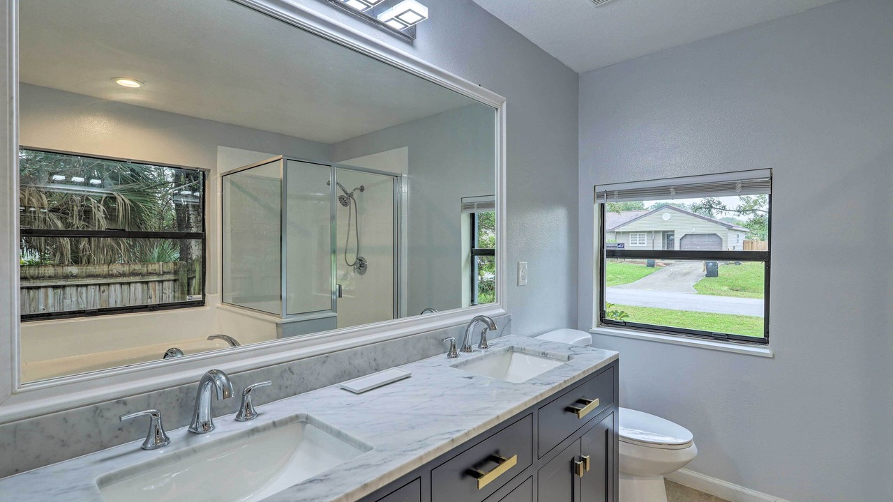 Photo of Bathroom in Interchange Square