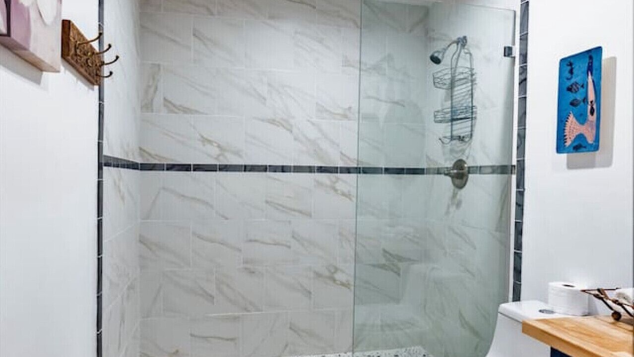 Photo of Bathroom in Indian Beach Sapphire Shores
