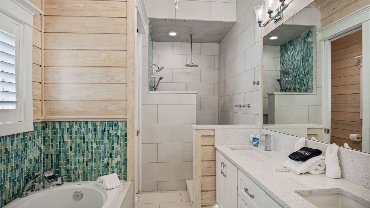 Photo of Bathroom in Avalon Beach Estates