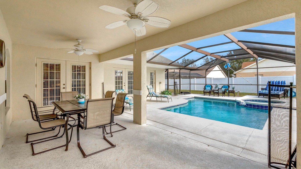 Photo of Outdoor in Orange Tree