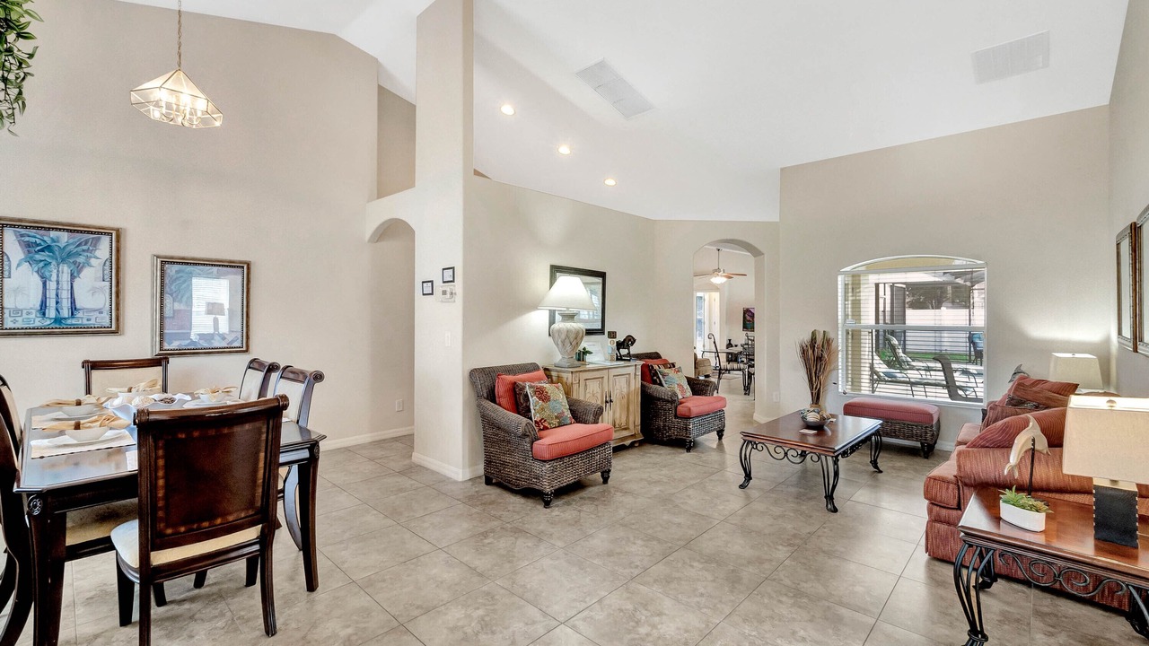 Photo of Bedroom in Orange Tree