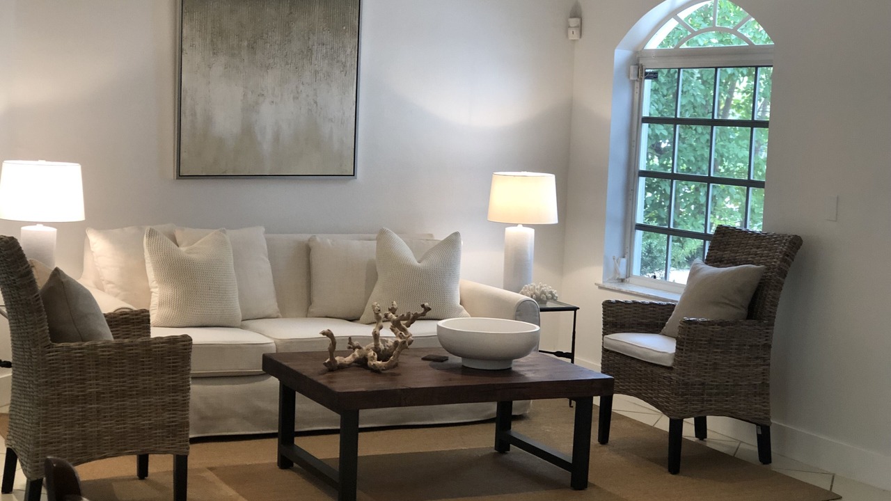 Photo of Livingroom in Key Biscayne