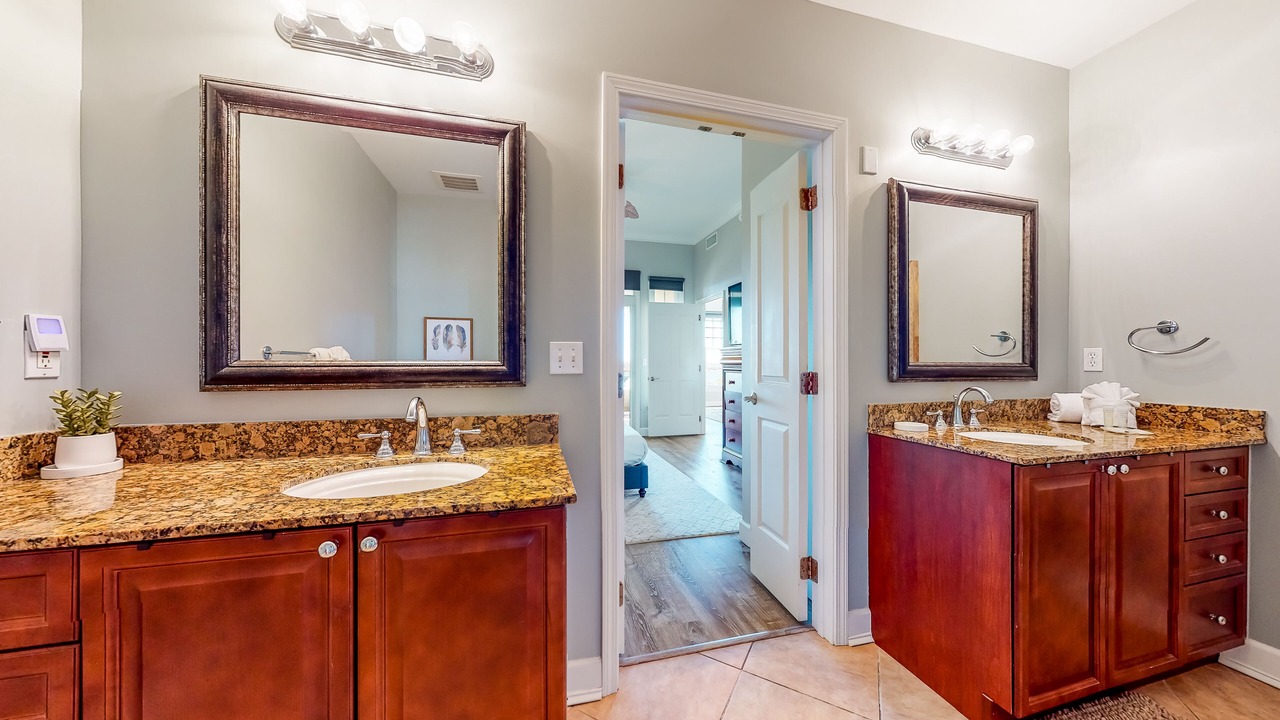 Photo of Bathroom in Upper Grand Lagoon