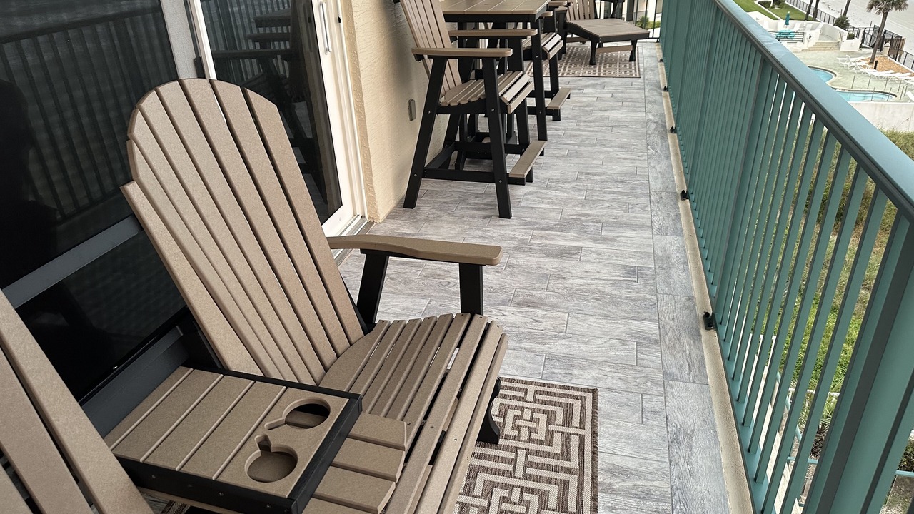 Photo of Patio Balcony in Ocean View Halifax Estates