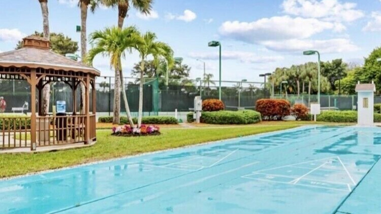 Photo of Others in North Naples