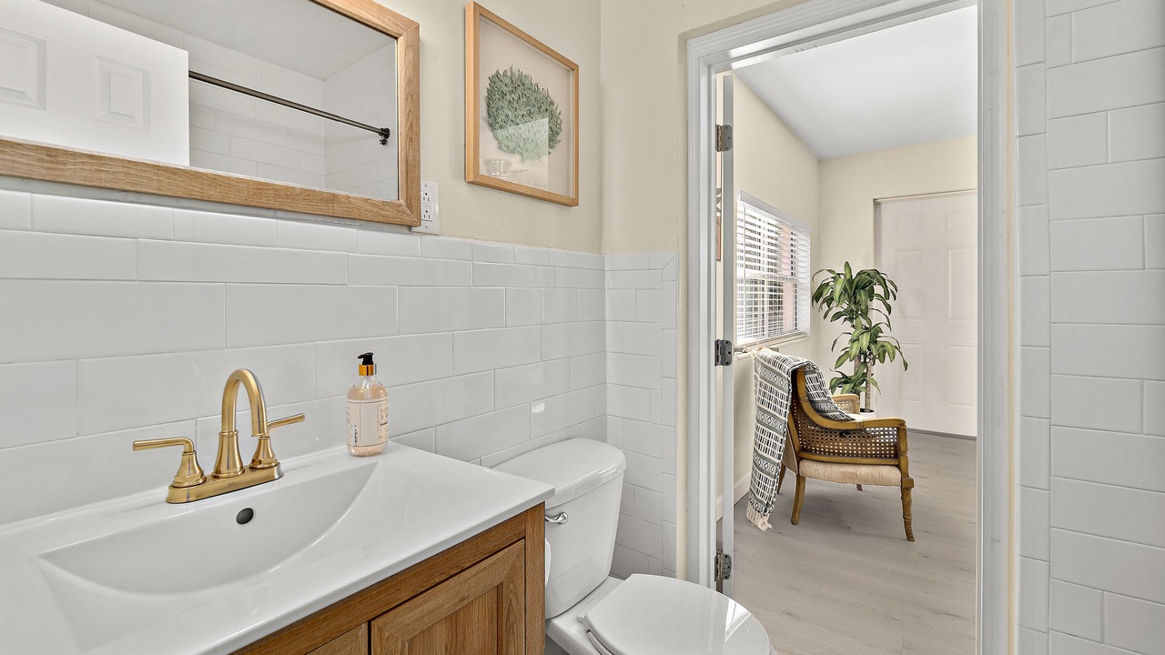 Photo of Bathroom in Cocoa Beach