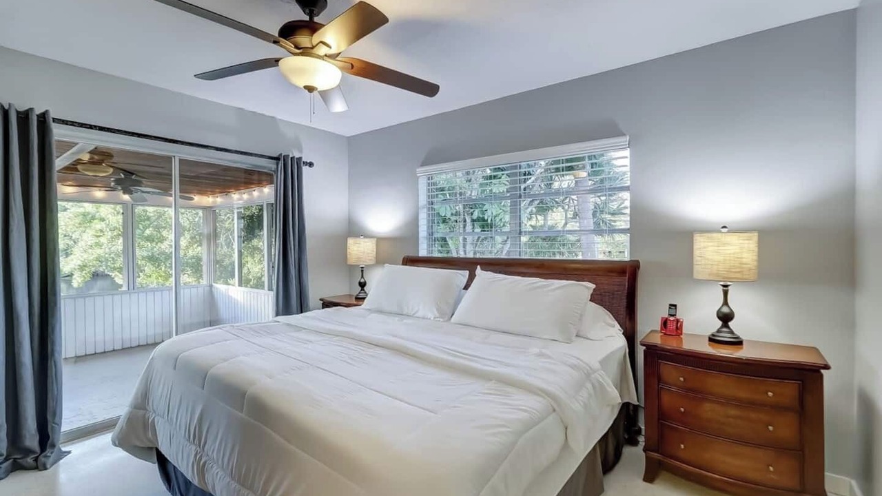 Photo of Bedroom in Middle River Terrace
