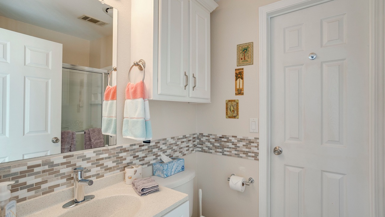 Photo of Bathroom in Nettles Island
