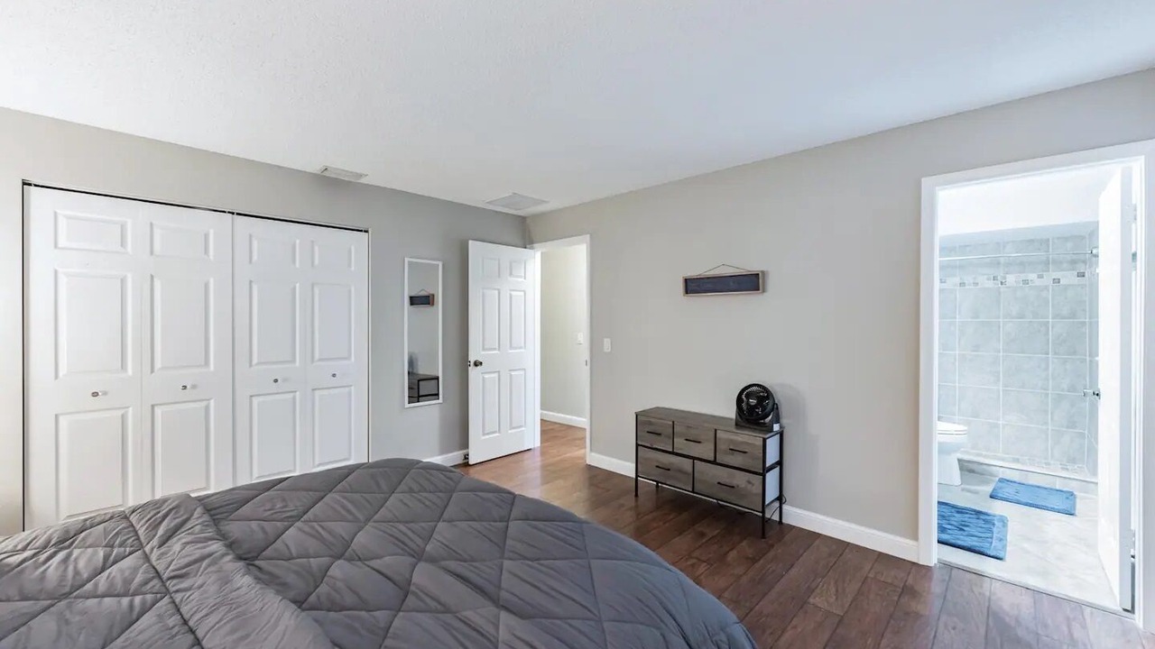 Photo of Bedroom in San Carlos Park