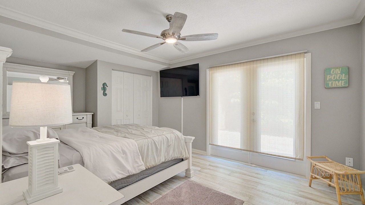 Photo of Bedroom in Bay Isle