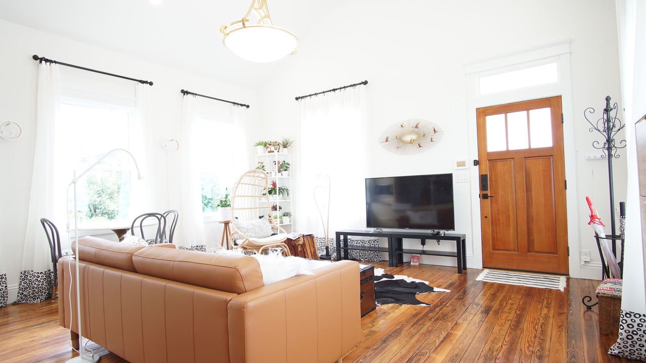 Photo of Livingroom in Urban Core