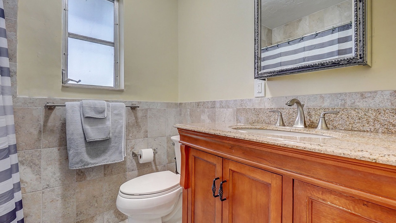 Photo of Bathroom in Sunrise