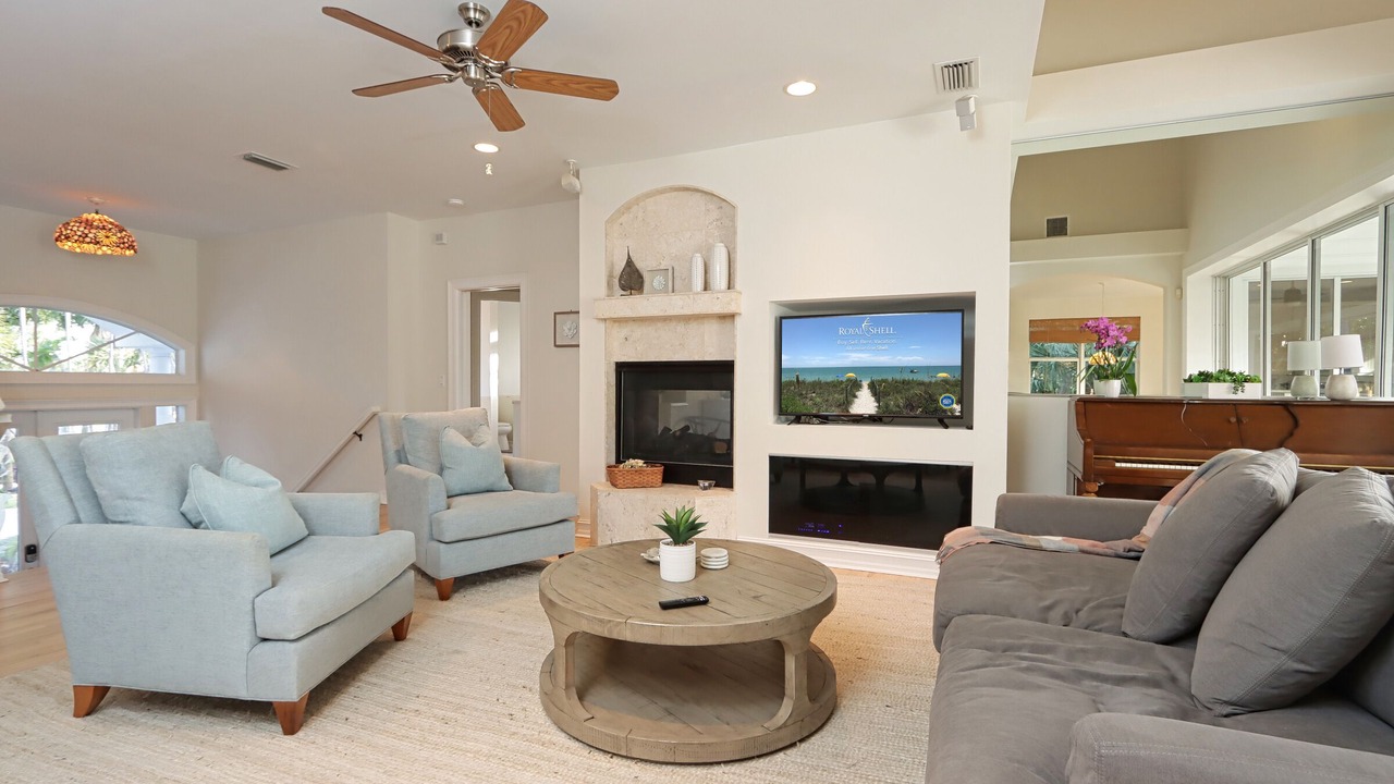 Photo of Livingroom in Beachview Country Club Estates