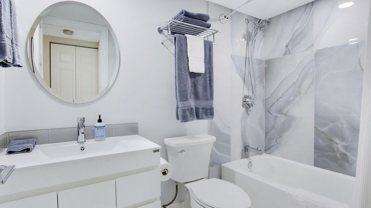 Photo of Bathroom in Hunt Club