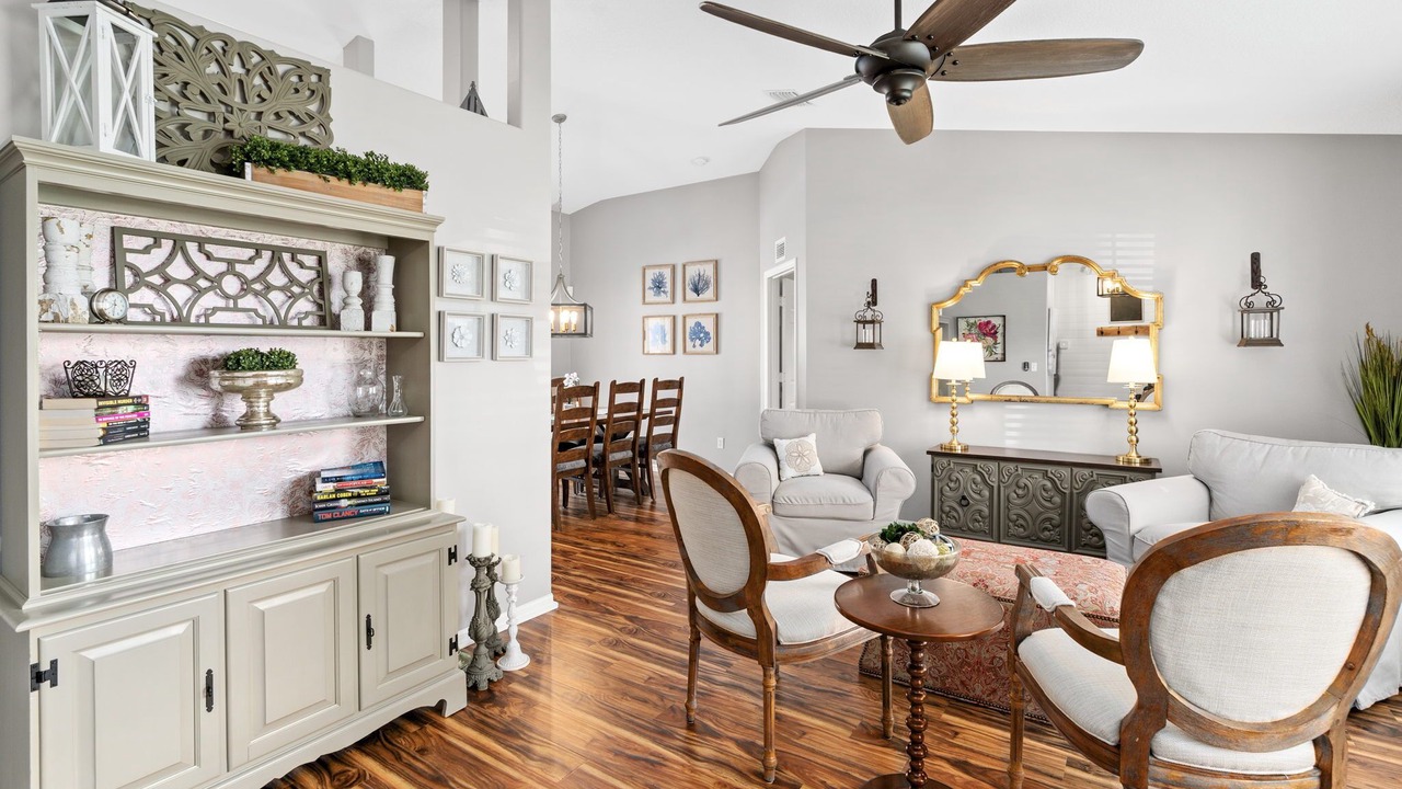 Photo of Livingroom in Sebastian Highlands