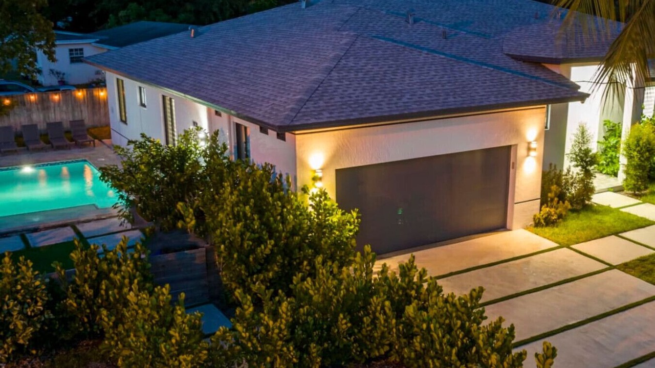 Photo of Outdoor in Sunset