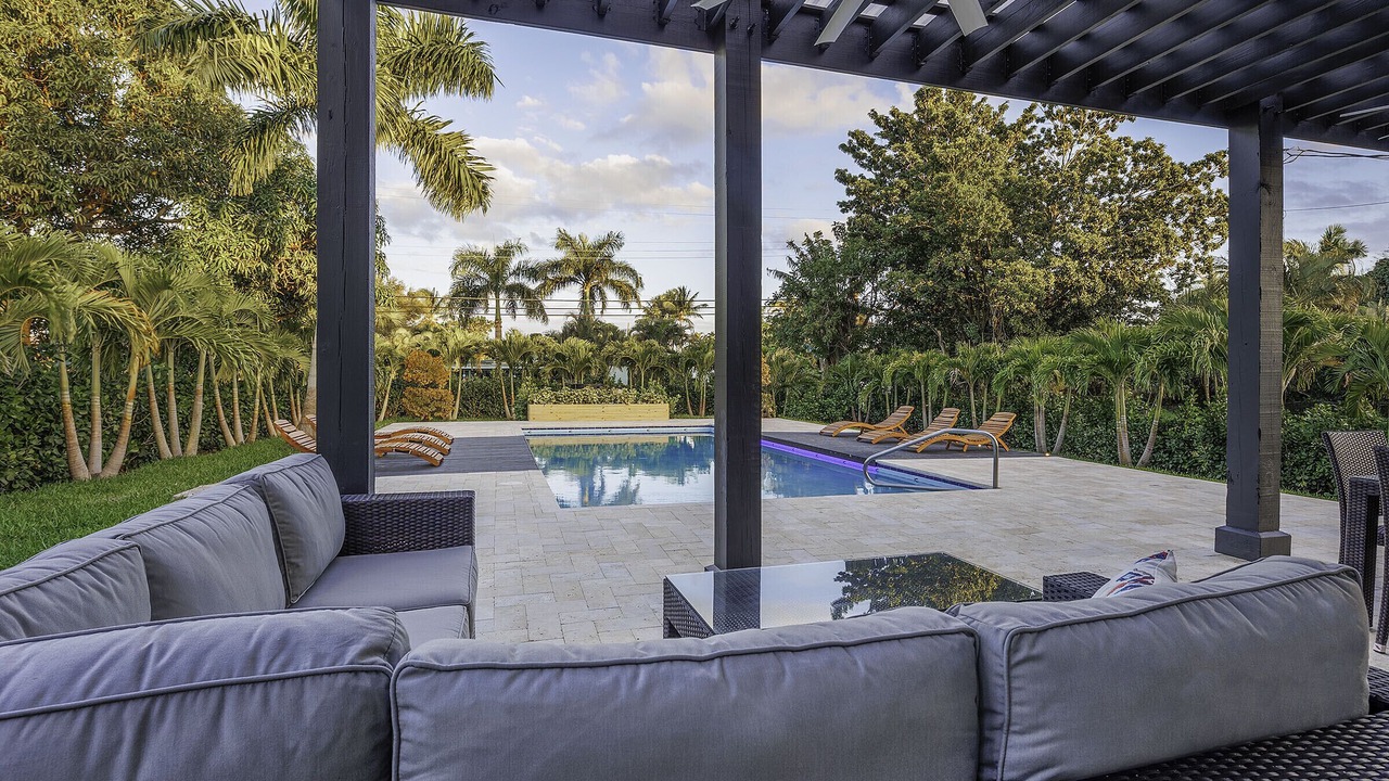 Photo of Outdoor in Lake Clarke Shores