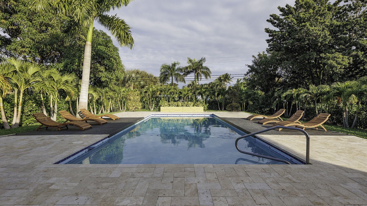 Photo of Outdoor in Lake Clarke Shores